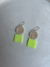 Load image into Gallery viewer, Miro earrings
