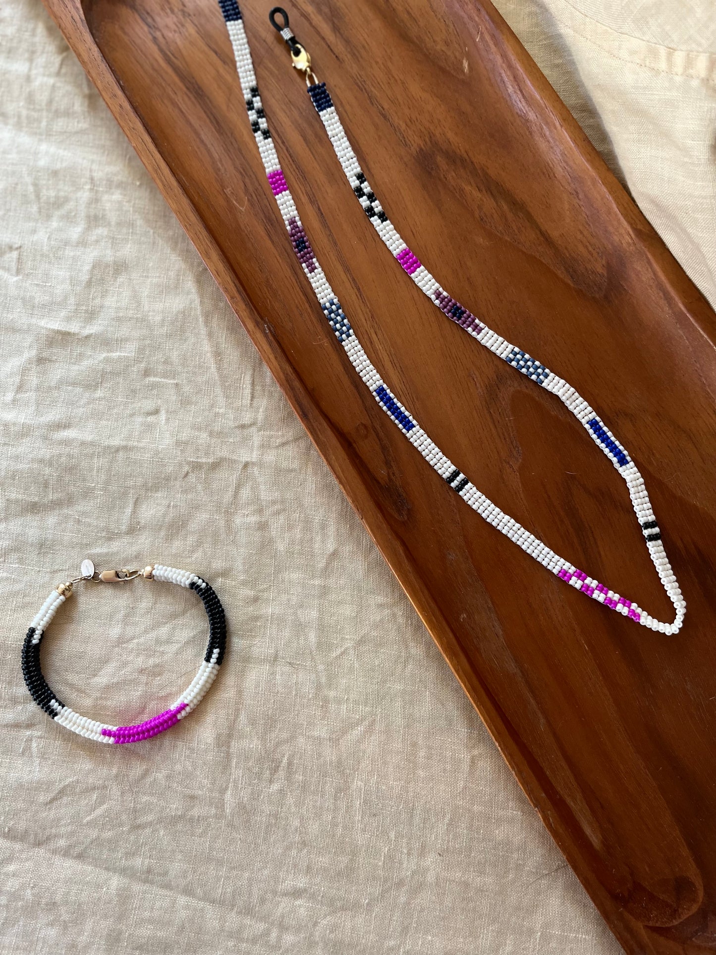 Brighter days Sunglass/ mask chain