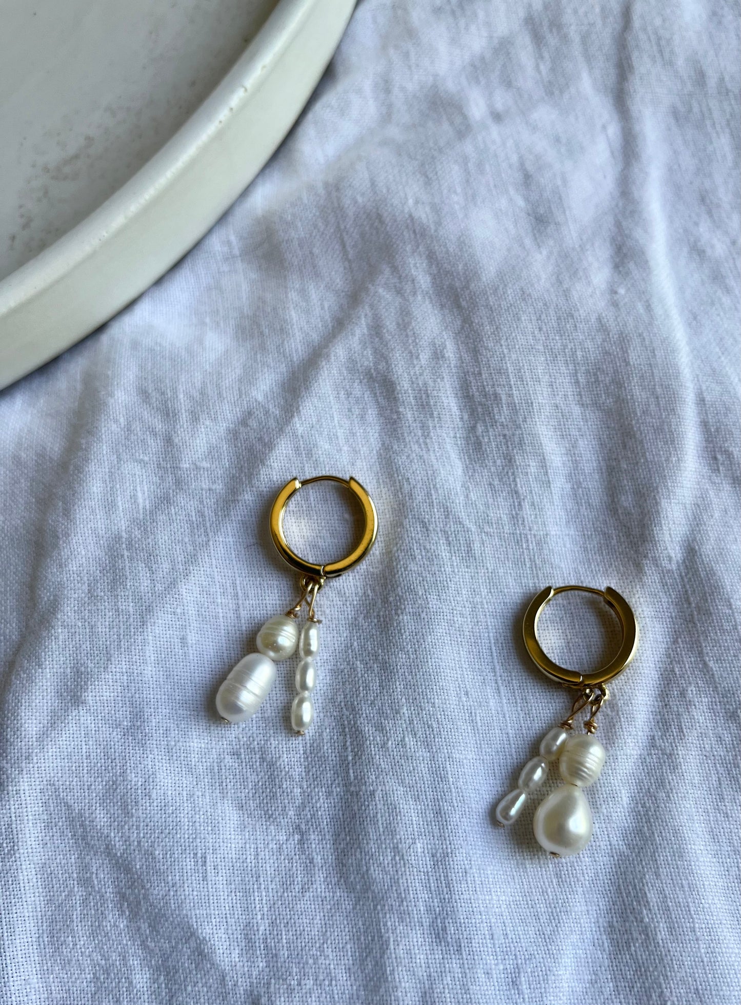 Double drop pearl hoop