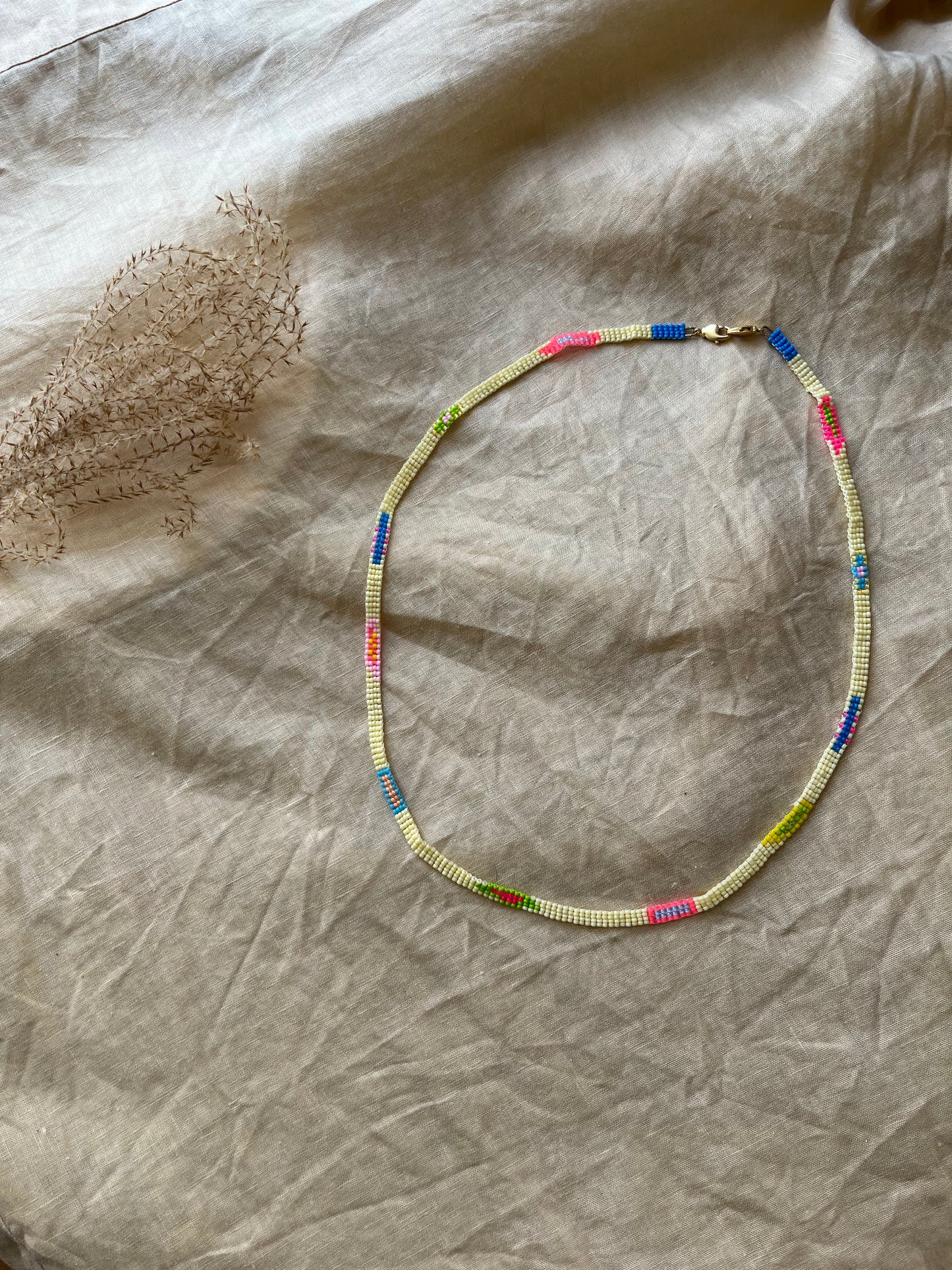 Brighter days Sunglass/ mask chain